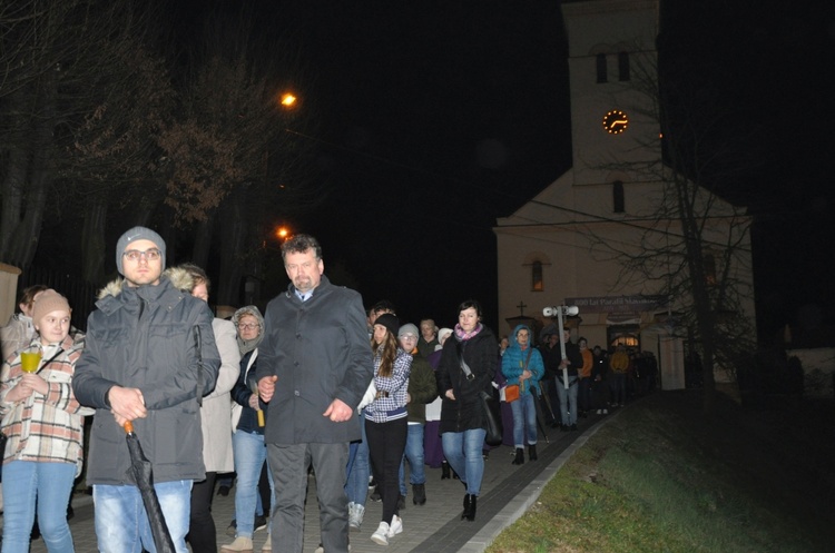 Jubileuszowa Droga Krzyżowa w Sławikowie