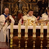 W centrum obchodów rocznicowych była uroczysta Eucharystia. 