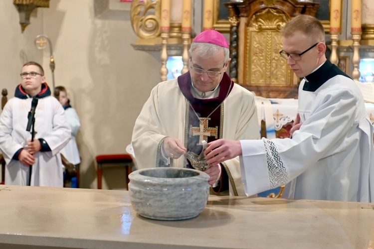 Poświęcenie ołtarza w Długopolu Górnym