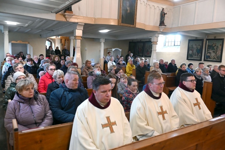 Poświęcenie ołtarza w Długopolu Górnym