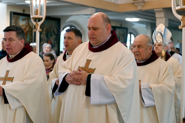 Poświęcenie ołtarza w Długopolu Górnym