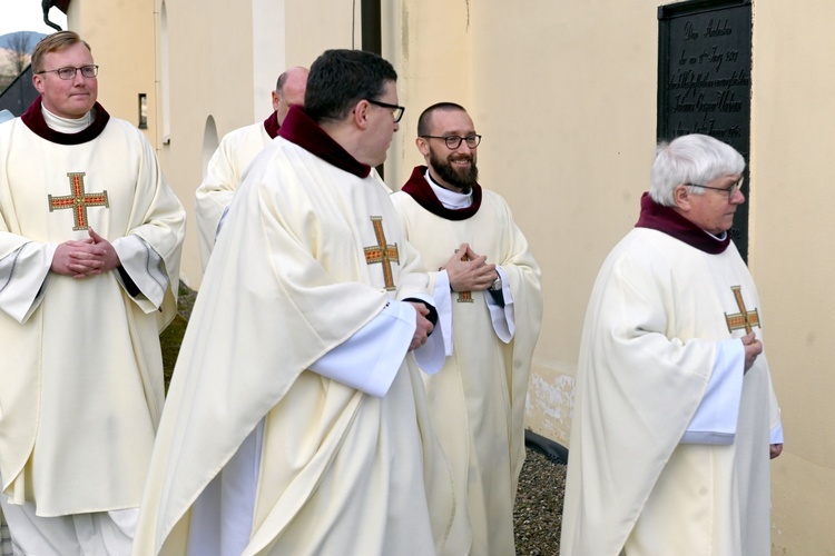 Poświęcenie ołtarza w Długopolu Górnym