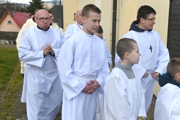 Poświęcenie ołtarza w Długopolu Górnym
