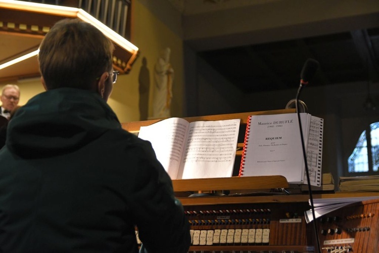 Zielona Góra. Koncert muzyki pasyjnej