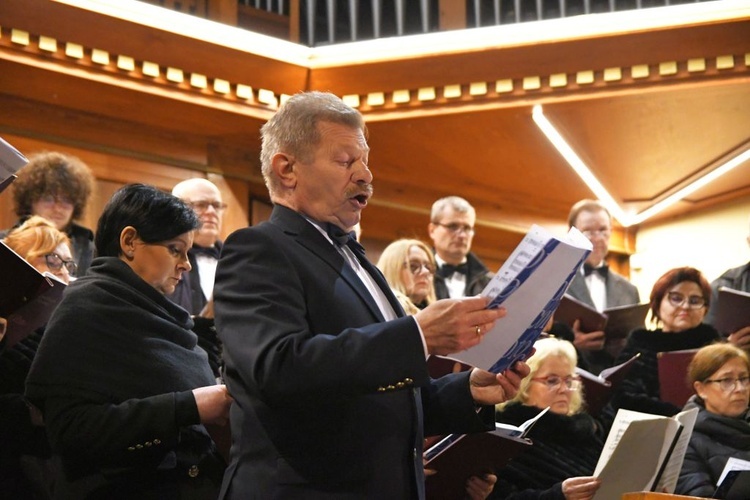 Zielona Góra. Koncert muzyki pasyjnej