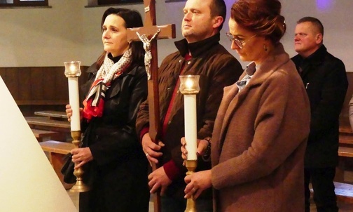 Reprezentanci Centrum bł. ks. Władysława Bukowińskiego z Zagórnika byli jedną ze wspólnot, która poniosła krzyż w czasie Golgoty Jasnogórskiej.