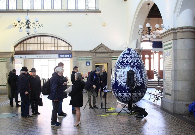 Kroszonka Opolska na dworcu PKP Opole Główne