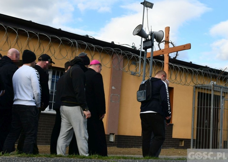 Droga Krzyżowa w Zakładzie Karnym w Głogowie