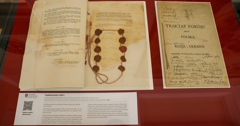 Przedwojenne traktaty przekazano do AAN