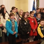 Poświęcenie sztandaru Szkoły Podstawowej SPSK im. s. Faustyny w Pniewie