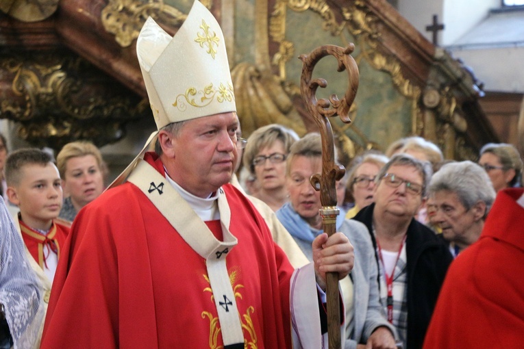 40 lat kapłaństwa abp. Józefa Kupnego. Jak rodziło się to powołanie?