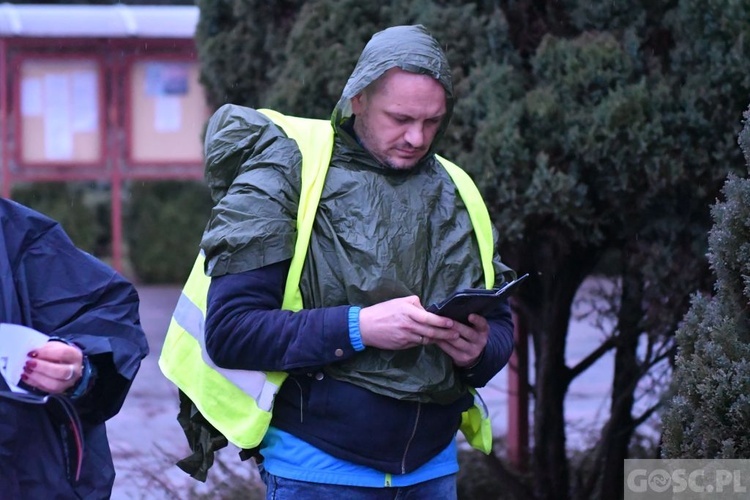 Świebodzin. Ekstremalna Droga Krzyżowa rozpoczęta