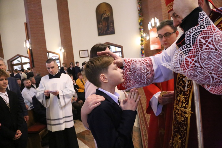 Bierzmowanie w par. pw. Miłosierdzia Bożego w Brzesku