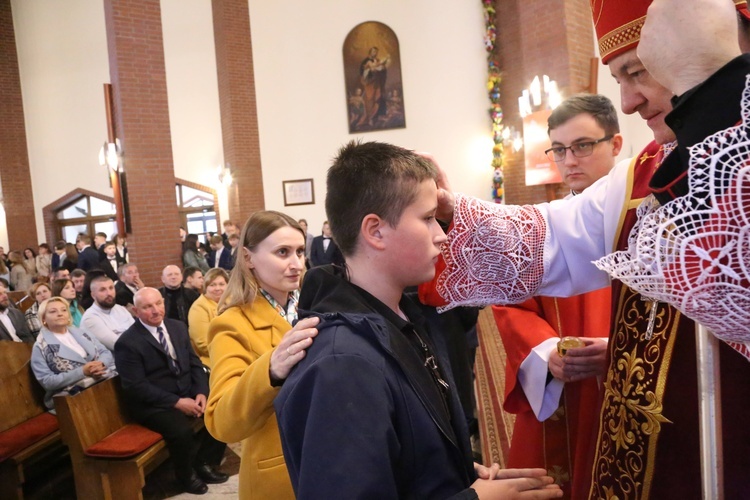 Bierzmowanie w par. pw. Miłosierdzia Bożego w Brzesku