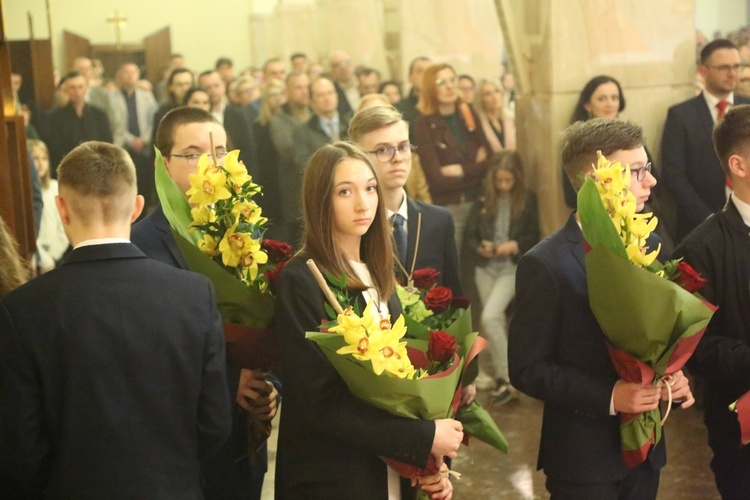 Bierzmowanie w par. pw. św. Jakuba w Brzesku