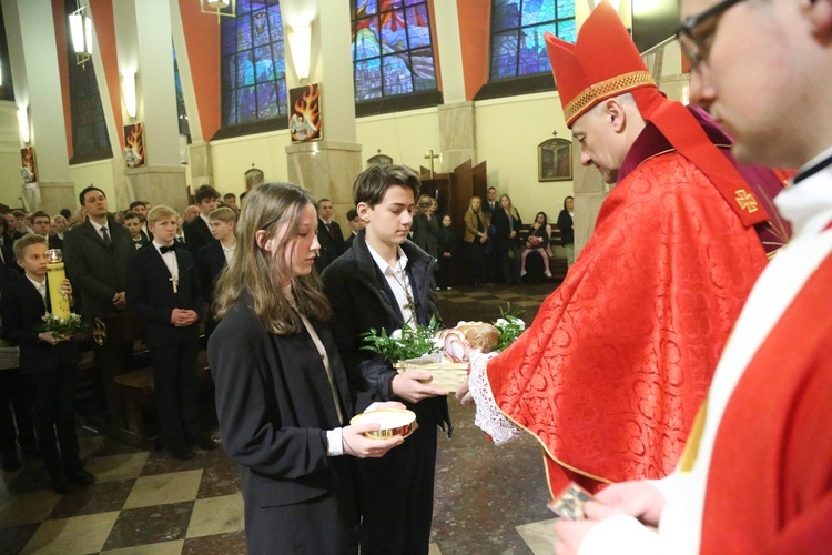 Bierzmowanie w par. pw. św. Jakuba w Brzesku