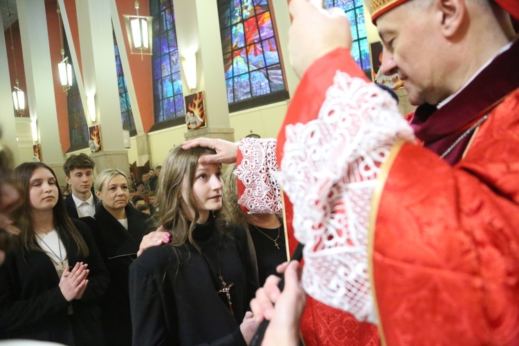 Bierzmowanie w par. pw. św. Jakuba w Brzesku