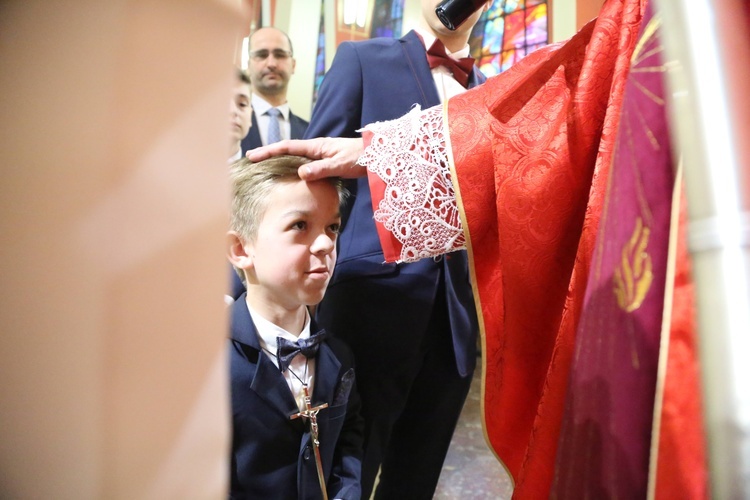 Bierzmowanie w par. pw. św. Jakuba w Brzesku