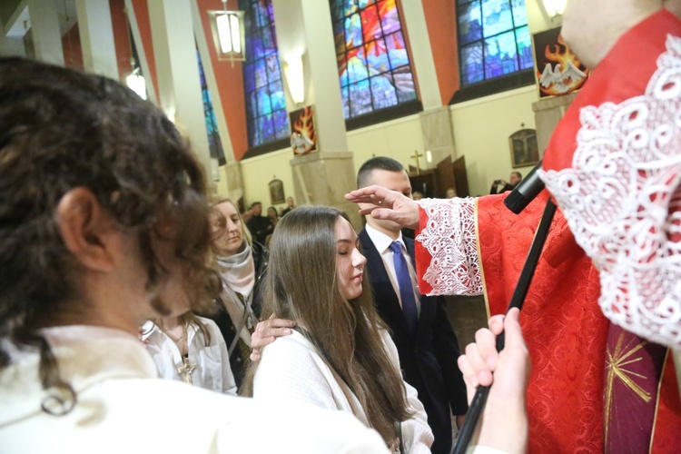 Bierzmowanie w par. pw. św. Jakuba w Brzesku