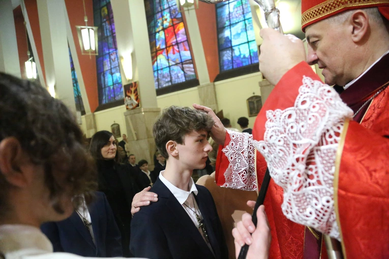 Bierzmowanie w par. pw. św. Jakuba w Brzesku