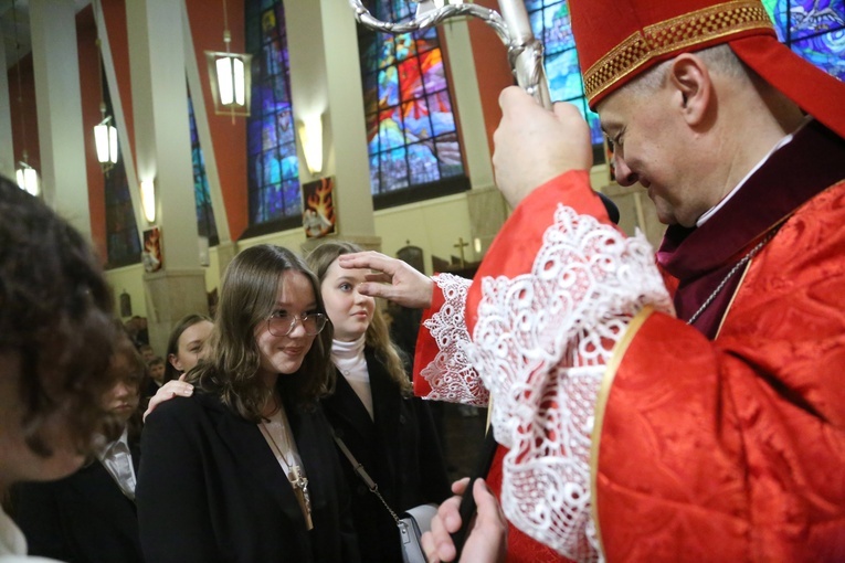 Bierzmowanie w par. pw. św. Jakuba w Brzesku