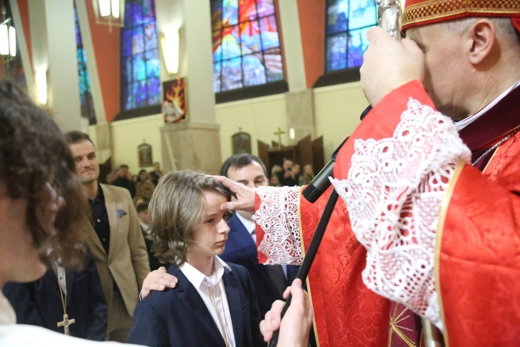 Bierzmowanie w par. pw. św. Jakuba w Brzesku