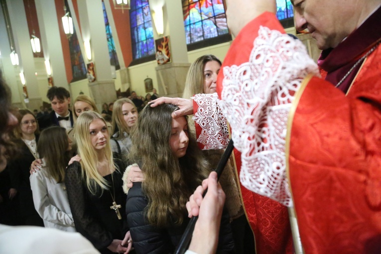 Bierzmowanie w par. pw. św. Jakuba w Brzesku