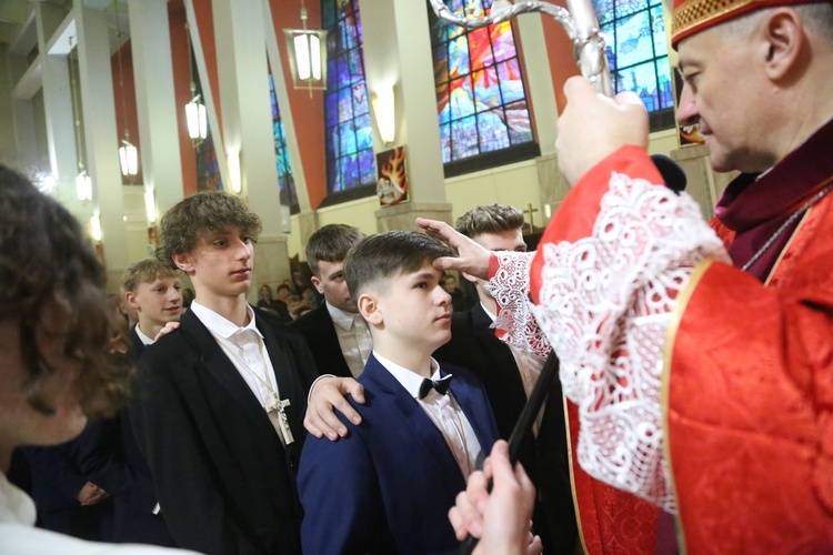 Bierzmowanie w par. pw. św. Jakuba w Brzesku