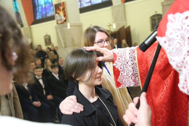 Bierzmowanie w par. pw. św. Jakuba w Brzesku