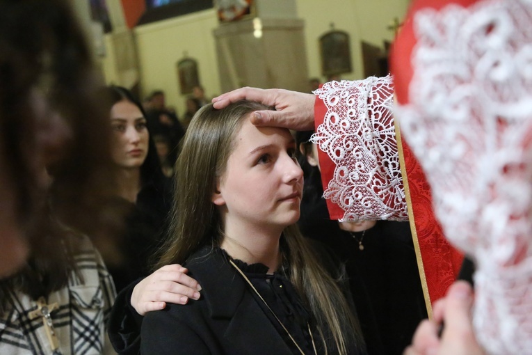 Bierzmowanie w par. pw. św. Jakuba w Brzesku