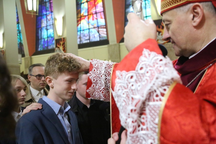 Bierzmowanie w par. pw. św. Jakuba w Brzesku