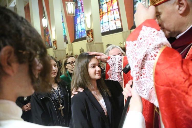 Bierzmowanie w par. pw. św. Jakuba w Brzesku