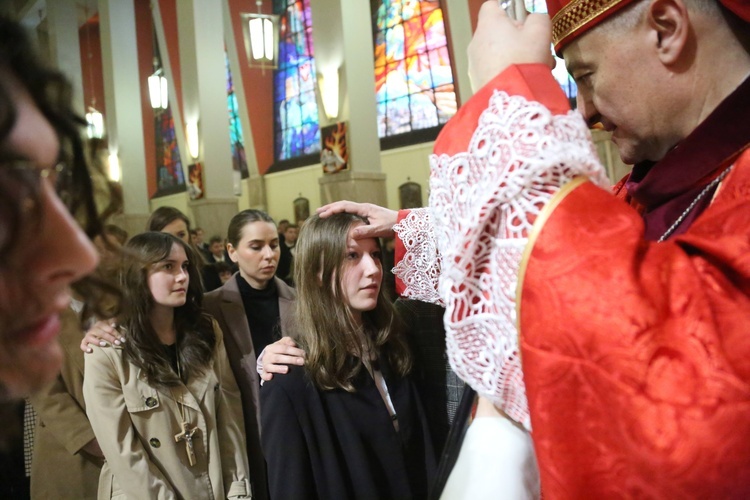 Bierzmowanie w par. pw. św. Jakuba w Brzesku