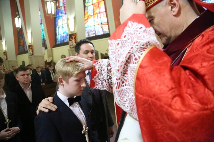 Bierzmowanie w par. pw. św. Jakuba w Brzesku