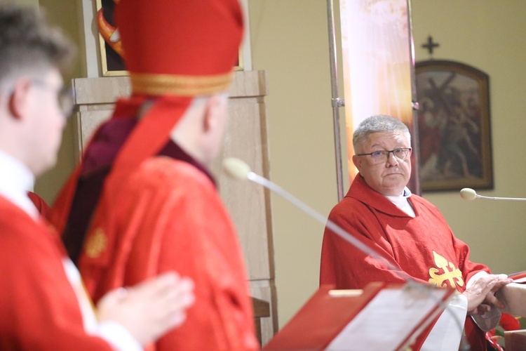 Bierzmowanie w par. pw. św. Jakuba w Brzesku