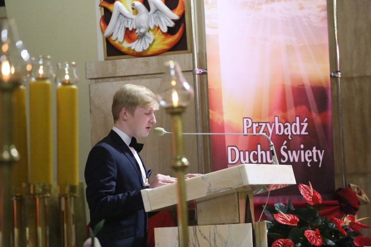 Bierzmowanie w par. pw. św. Jakuba w Brzesku