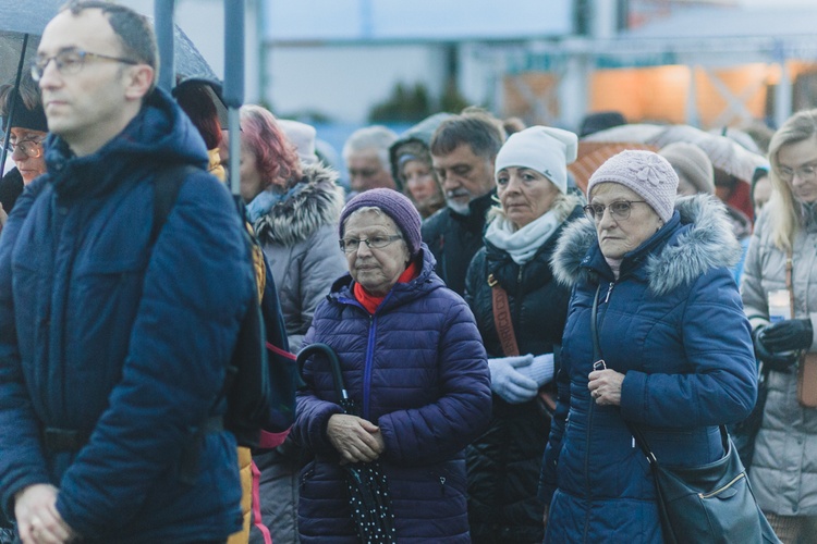 Bielawa. Droga Krzyżowa z Janem Pawłem II