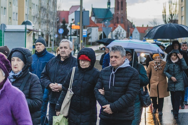 Bielawa. Droga Krzyżowa z Janem Pawłem II