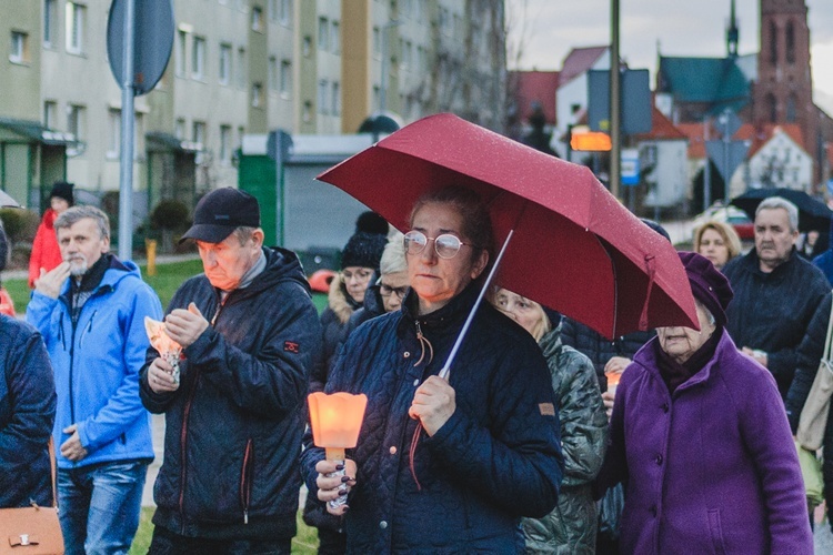 Bielawa. Droga Krzyżowa z Janem Pawłem II