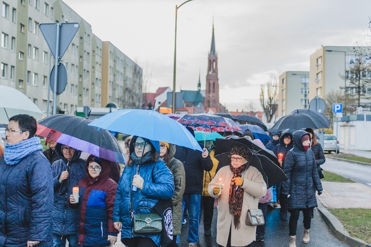 Bielawa. Droga Krzyżowa z Janem Pawłem II