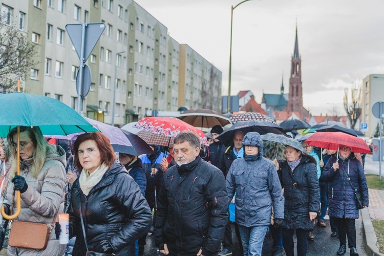 Bielawa. Droga Krzyżowa z Janem Pawłem II