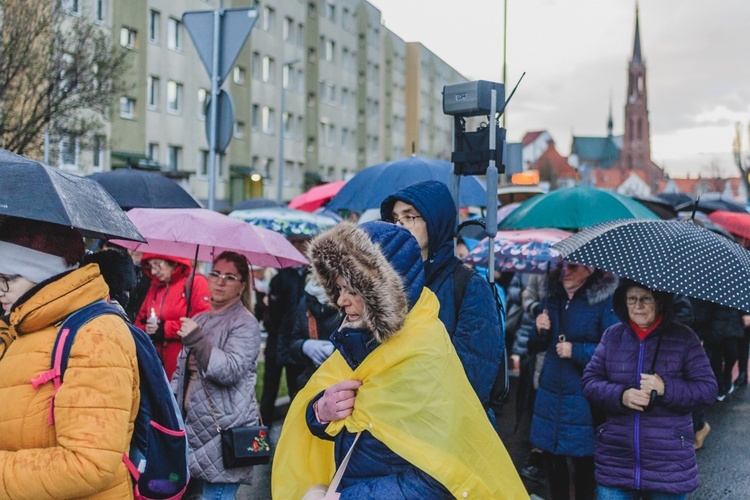 Bielawa. Droga Krzyżowa z Janem Pawłem II