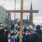 Bielawa. Droga Krzyżowa z Janem Pawłem II