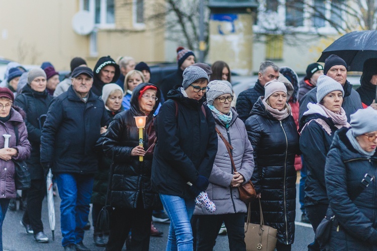 Bielawa. Droga Krzyżowa z Janem Pawłem II