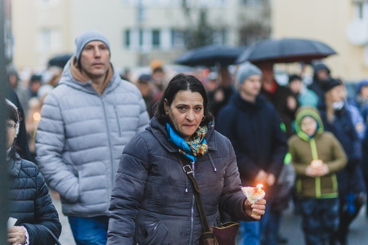 Bielawa. Droga Krzyżowa z Janem Pawłem II