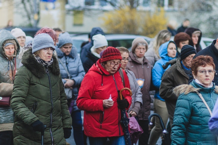 Bielawa. Droga Krzyżowa z Janem Pawłem II