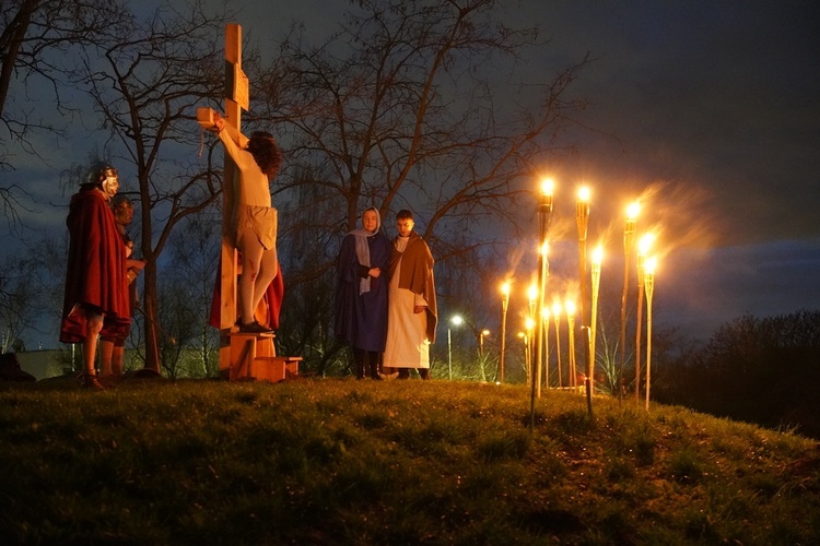 Misterium Drogi Krzyżowej we Wrocławiu-Złotnikach