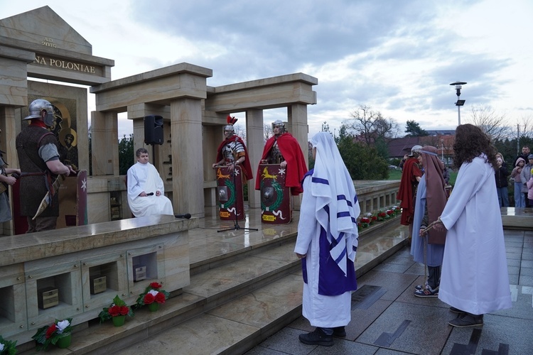 Misterium Drogi Krzyżowej we Wrocławiu-Złotnikach