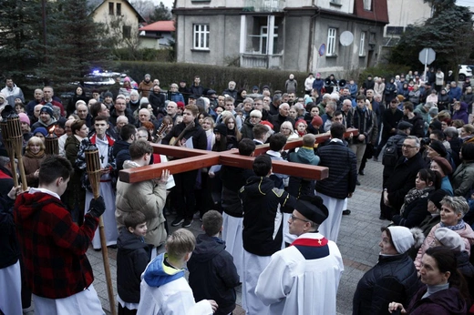Z Leszczyn na Złote Łany - Miejska Droga Krzyżowa w Bielsku-Białej 2023