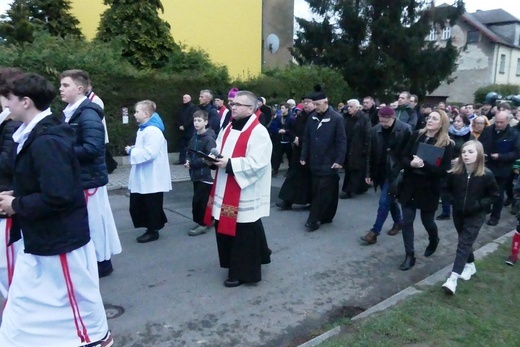 Z Leszczyn na Złote Łany - Miejska Droga Krzyżowa w Bielsku-Białej 2023